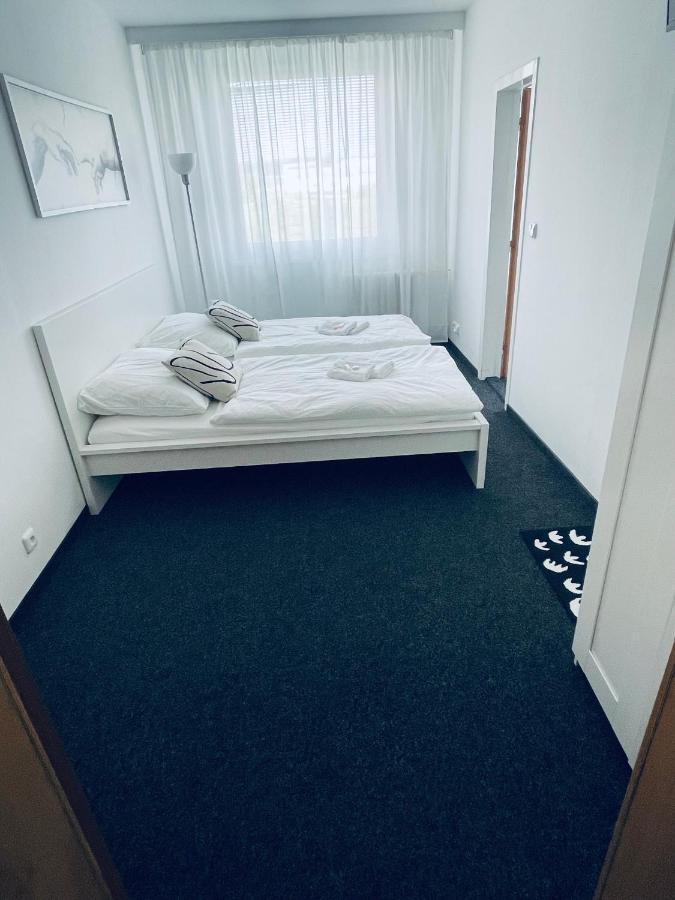 Apartmany Bryksova Πράγα Εξωτερικό φωτογραφία