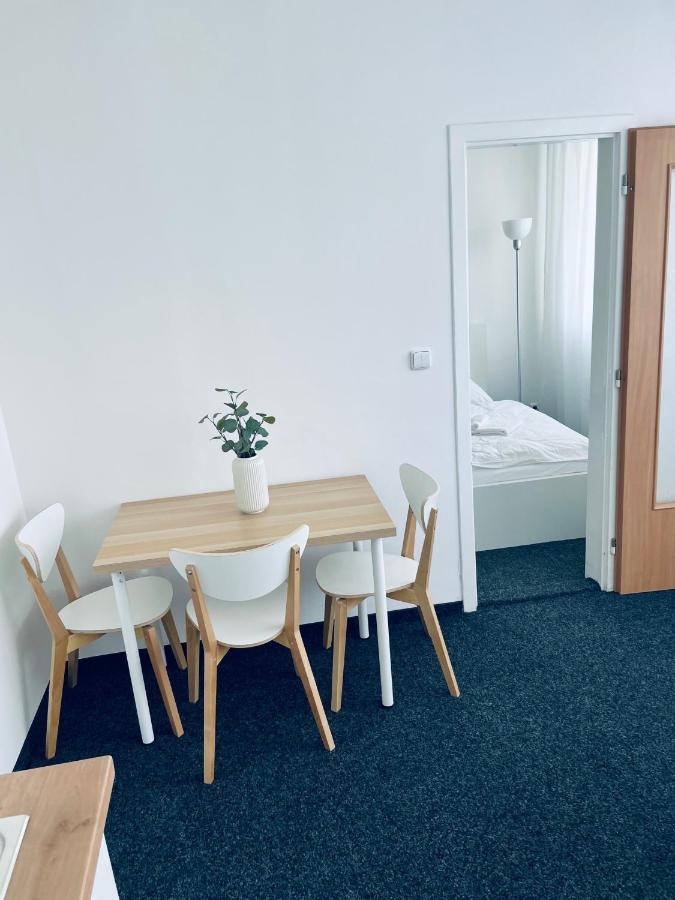 Apartmany Bryksova Πράγα Εξωτερικό φωτογραφία