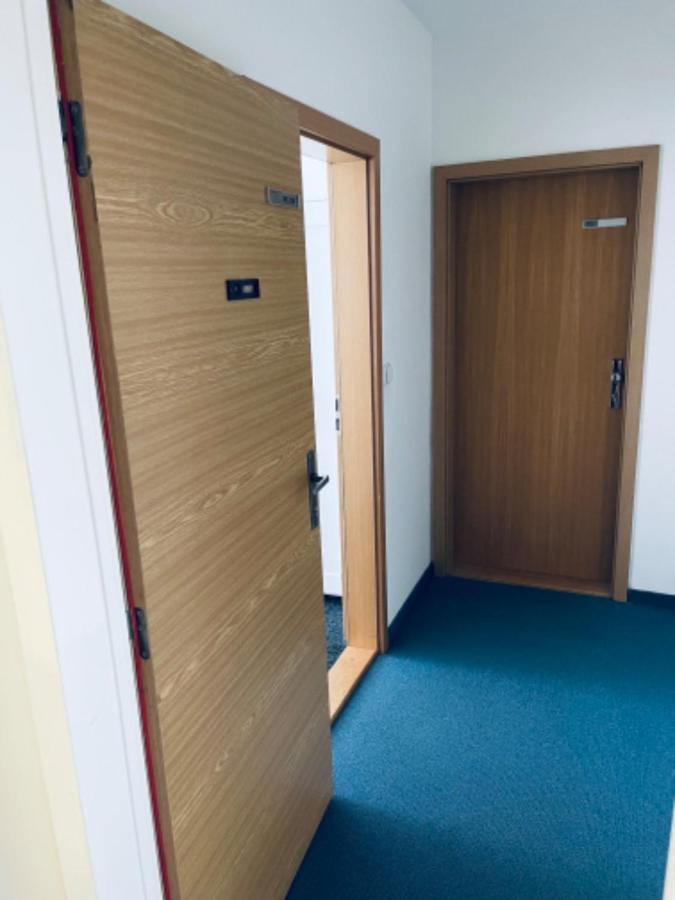 Apartmany Bryksova Πράγα Εξωτερικό φωτογραφία