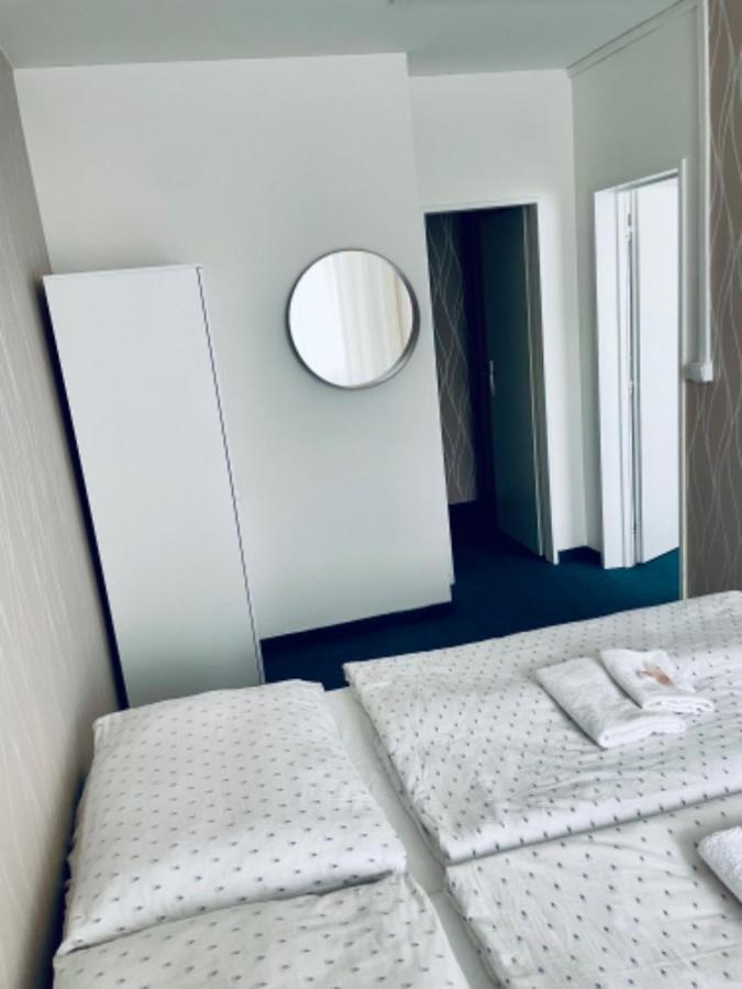 Apartmany Bryksova Πράγα Εξωτερικό φωτογραφία